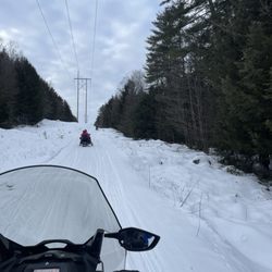 C&C Snowmobile Tours - Snow mobile trail