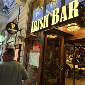 The Irish Times Bar - Outside - Sports Bars Near Me - Prag, Puerto Rico The Irish Times Bar - Outside - Sports Bars Near Me - Prag, Puerto Rico