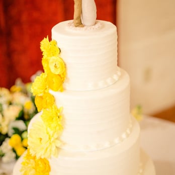 Jasmine Rose Florist - Plain White Wedding cake simply yet beautifully decorated by Dee - Florists Near Me - Ontario, California Jasmine Rose Florist - Plain White Wedding cake simply yet beautifully decorated by Dee - Florists Near Me - Ontario, California