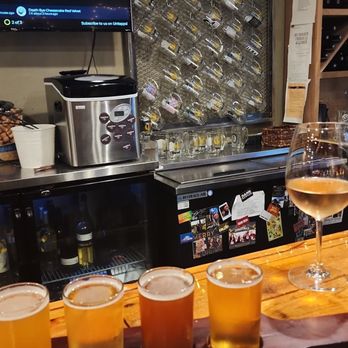 Brix & Hops - Wine Bars Near Me - Lodi, California