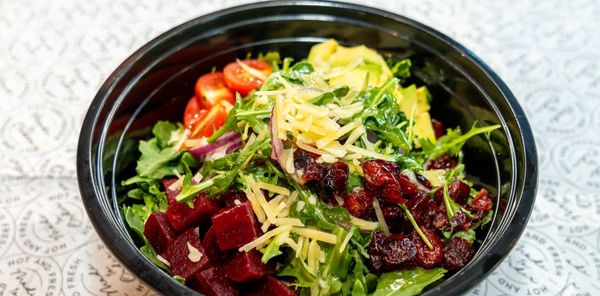 Grill and Greens by null