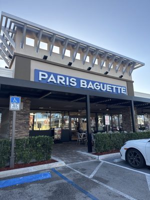 Paris Baguette by null
