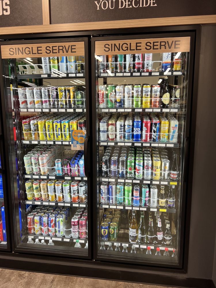 SHOPRITE LIQUORS Updated October 2024 10 Reviews 400 Marin Blvd