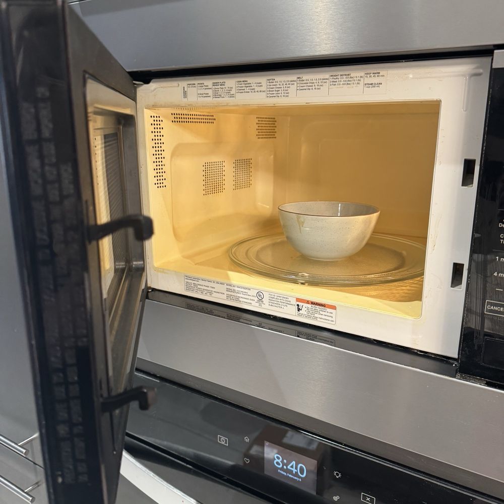 Mo Appliance Repairs Services - The popcorn explosion that happened in the microwave. - Appliances & Repair Near Me Mo Appliance Repairs Services - The popcorn explosion that happened in the microwave. - Appliances & Repair Near Me