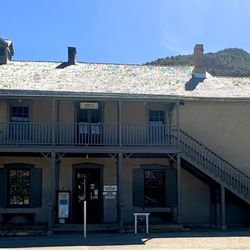 The Historic Lincoln County Courthouse - Entrance