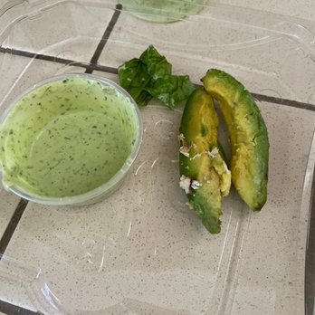 El Pollo Loco - Avocado and lettuce was all like this in my bowl. Dressing wasn't full. - Mexican Near Me - Bakersfield, California El Pollo Loco - Avocado and lettuce was all like this in my bowl. Dressing wasn't full. - Mexican Near Me - Bakersfield, California