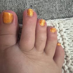 Toes second picture