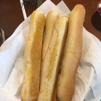 Olive Garden Italian Restaurant - garlic breadsticks - Italian Near Me - Branson, Missouri Olive Garden Italian Restaurant - garlic breadsticks - Italian Near Me - Branson, Missouri