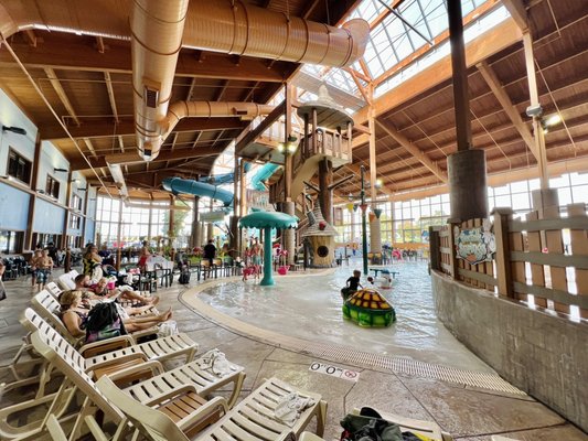 Zehnder's Splash Village by null