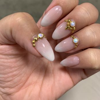 Vybrant Nails - Ombré dip - Nail Technicians Near Me - Seattle, Washington Vybrant Nails - Ombré dip - Nail Technicians Near Me - Seattle, Washington