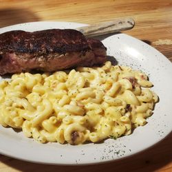 Poor Henrys Bar - Mac and cheese with New York Steak