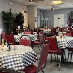 Division Street Diner - Dining area