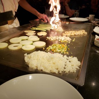 Benihana - Beaverton - Sushi Bars Near Me - Beaverton, Oregon
