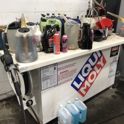 Alpha 1 Automotive - Oil dispenser~