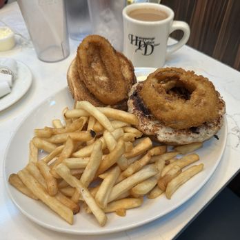Hauppauge Palace Diner - Onion rings were great, fries hot and tasty, the best turkey burger around, and a strong, bold decaf coffee. - Diners Near Me - Hauppauge, New York Hauppauge Palace Diner - Onion rings were great, fries hot and tasty, the best turkey burger around, and a strong, bold decaf coffee. - Diners Near Me - Hauppauge, New York