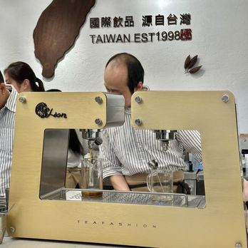 CHICHA San Chen - Flash brewed tea machine - Bubble Tea Near Me - Bellevue, Washington CHICHA San Chen - Flash brewed tea machine - Bubble Tea Near Me - Bellevue, Washington