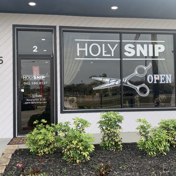 Holy Snip - Easy in and out parking lot - Hair Stylists Near Me - Englewood, Florida Holy Snip - Easy in and out parking lot - Hair Stylists Near Me - Englewood, Florida