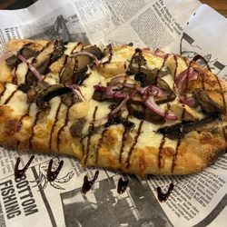 ZaZa’s Brickfire - Steak and mushroom pizza