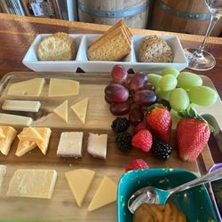 Alex Anthony Vineyards - Cheese board