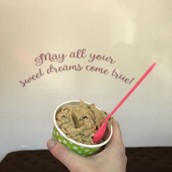 Cookie Dough Dreams - Vegan chocolate chip cookie dough! - Desserts Near Me - Burbank, California