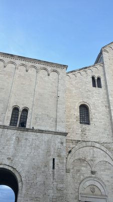 Basilica San Nicola by null