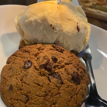 Finney's Crafthouse - Burbank - New American Near Me - Burbank, California
