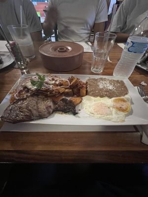 Restaurante Chichos by null
