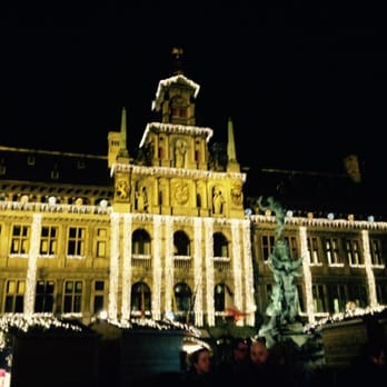 Kerstmarkt - City hall - Farmers Market Near Me - Antwerp, VAN