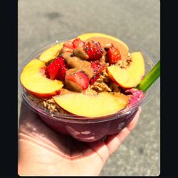 The Neighborhood Acai and Juice Bar - Pirate's cove bowl Added almond butter