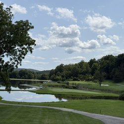 Farmstead Golf & Country Club - Lakeview: Hole 9, par 3