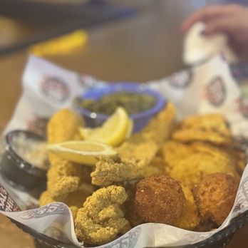 Sal and Phil's - Seafood Near Me - Ridgeland, Mississippi Sal and Phil's - Seafood Near Me - Ridgeland, Mississippi