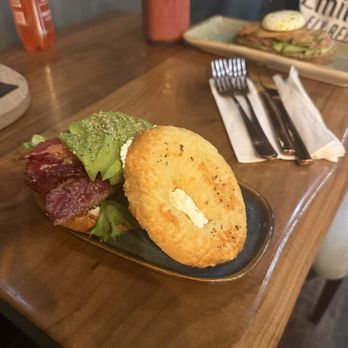 Chiqueolatte - Coffee & Tea Near Me - Chicago, Illinois