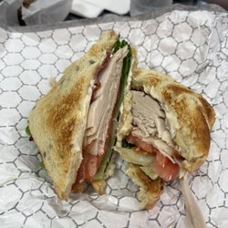 Cafe On the Square - BLT