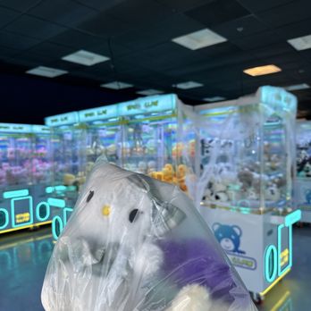 Wawa Claw - Hello Kitty - Arcades Near Me - Torrance, California