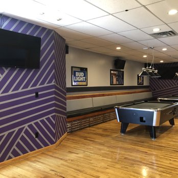 JR's Place - Purple Walls - Bars Near Me - West Haven, Connecticut JR's Place - Purple Walls - Bars Near Me - West Haven, Connecticut