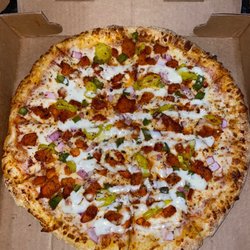 Hashtag Pizza - Chicken tikka pizza