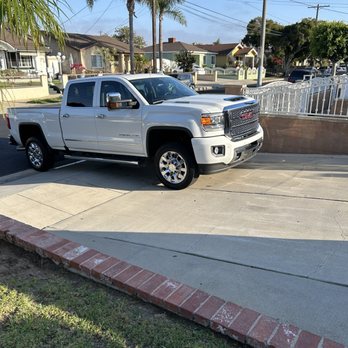 El Dorado Car Wash - Car Wash Near Me - Wilmington, California El Dorado Car Wash - Car Wash Near Me - Wilmington, California
