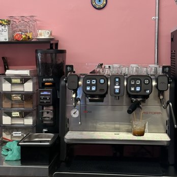 Rose’s Coffee & Cones - Espresso machine - Cafes Near Me - Tampa Bay, Florida Rose’s Coffee & Cones - Espresso machine - Cafes Near Me - Tampa Bay, Florida