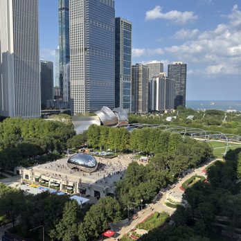 Cindy's Rooftop - Bean - New American Near Me - Chicago, Illinois