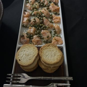 La Dolce Vita - Smoked salmon carpaccio appetizer - Italian Near Me - Bossier City, Louisiana La Dolce Vita - Smoked salmon carpaccio appetizer - Italian Near Me - Bossier City, Louisiana