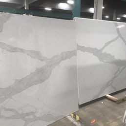 Our quartz - Calacatta Royale