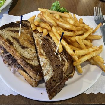 Carlee's Place - Patty Melt with Fries - American Near Me - Borrego Springs, California