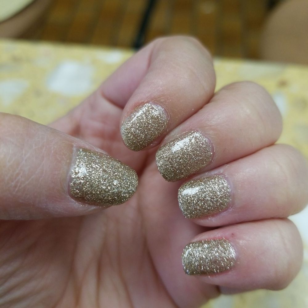 Lana's Diamond Salon - Glitter all day everyday  Wonderful service always!  My daughter and I love it here - Nail Salons Near Me - Downey, California