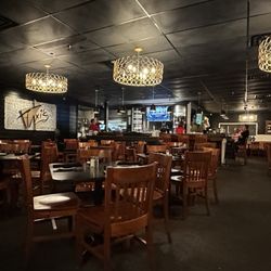 Taxi's Grille & Bar - Interior