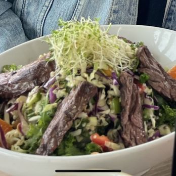 Lighthouse - Steak salad - Breakfast & Brunch Near Me - Newport Beach, California