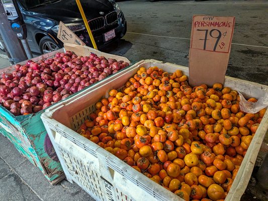 El Chico Produce by null