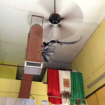 Planet Restaurant & Pizza - a ceiling fan in a mexican restaurant - Mexican Near Me - Los Angeles, California Planet Restaurant & Pizza - a ceiling fan in a mexican restaurant - Mexican Near Me - Los Angeles, California