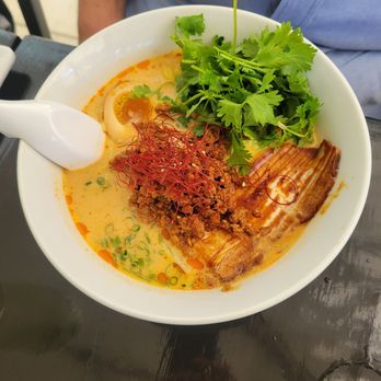 Momosan Waikiki - Ramen Near Me - Honolulu, Hawaii