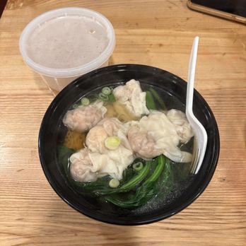 Hong Kong Eatery - Wonton Noodle Soup - Seafood Near Me - Boston, Massachusetts