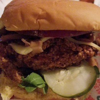 Moo & Brew - Lukewarm, soggy fried chicken sandwich - Beer Bar Near Me - Charlotte, North Carolina